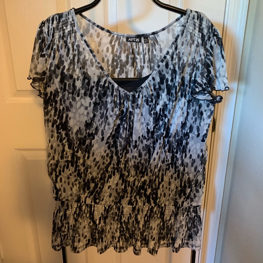 Apt. 9 Top
